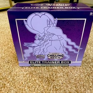 Pokemon Chilling Reign ETB